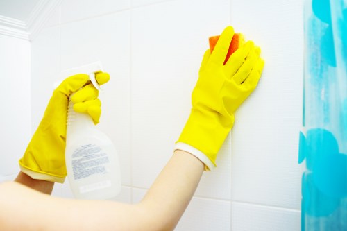 Deep sofa cleaning methods for fabric and leather furniture